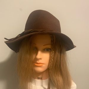 Woman’s brown Betmar hat